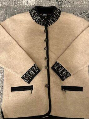 Women's Cream and Navy Jumper